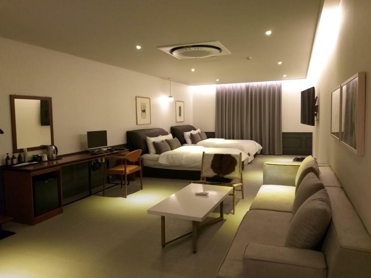 Brown Dot Hotel 慶州市 エクステリア 写真
